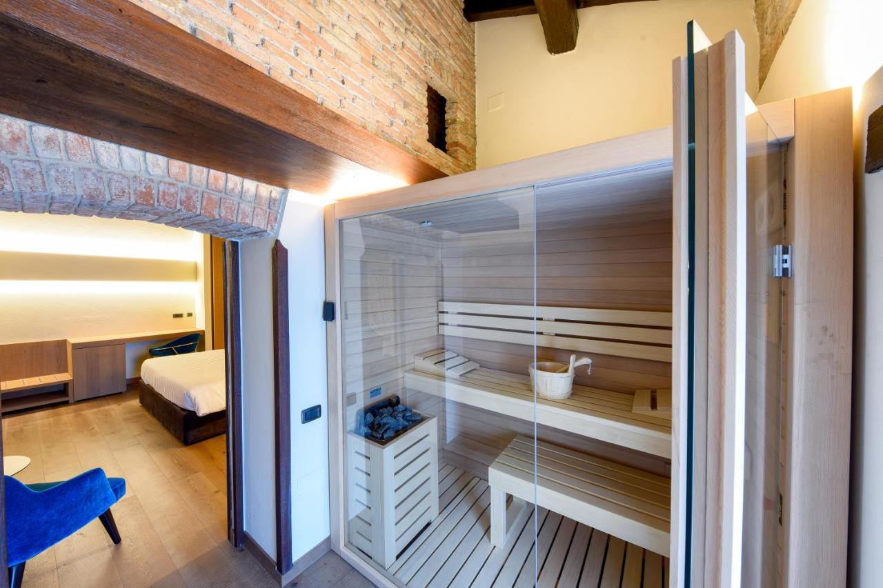 Hotel Relais Castello Di Casiglio 4*